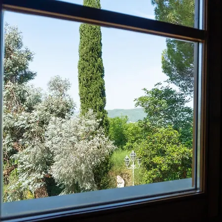 Alloggio per agriturismo La Grotta *
