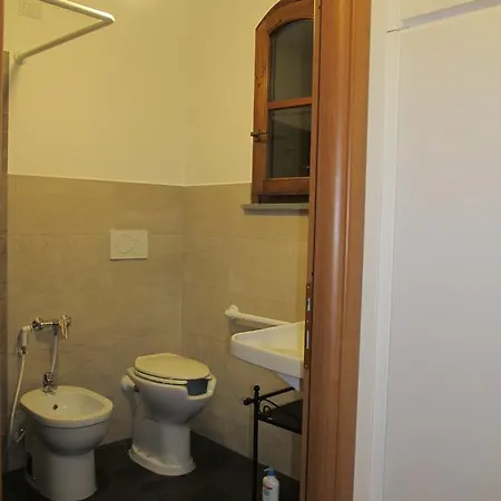Alloggio per agriturismo La Grotta *