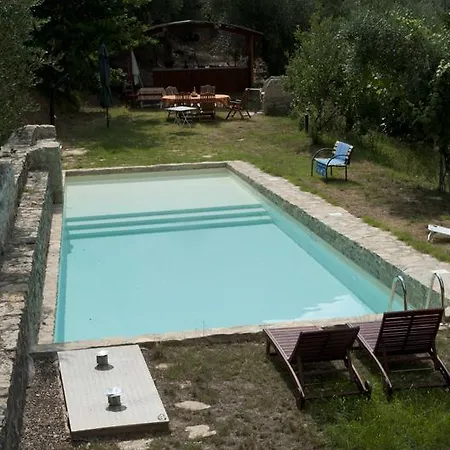 Alloggio per agriturismo La Grotta