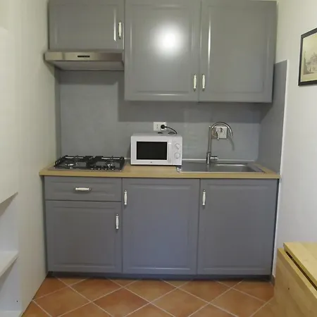 Alloggio per agriturismo La Grotta *