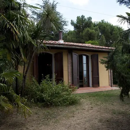 Alloggio per agriturismo La Grotta San Giuliano Terme