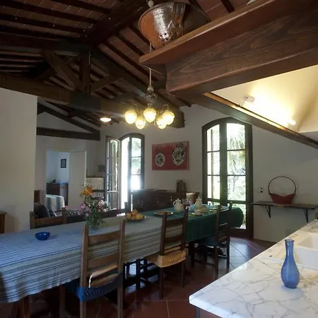 Alloggio per agriturismo La Grotta San Giuliano Terme