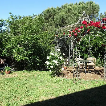 Alloggio per agriturismo La Grotta *